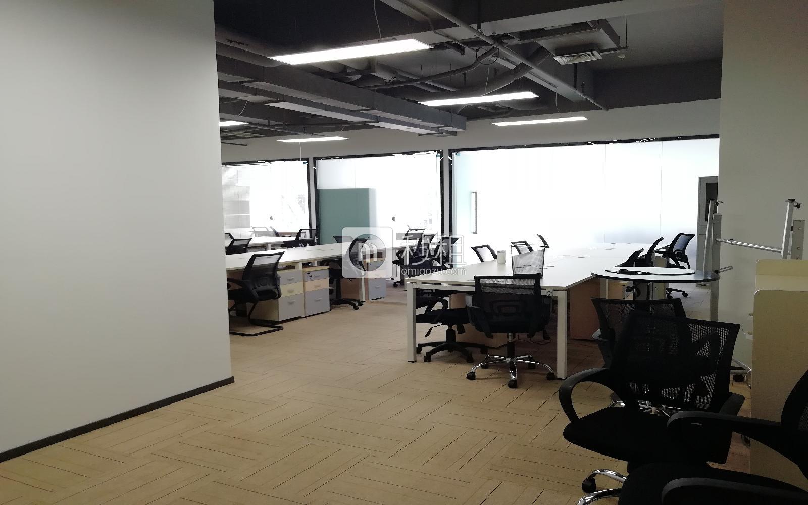 彩虹科技大厦写字楼出租356平米精装办公室75元/m².月