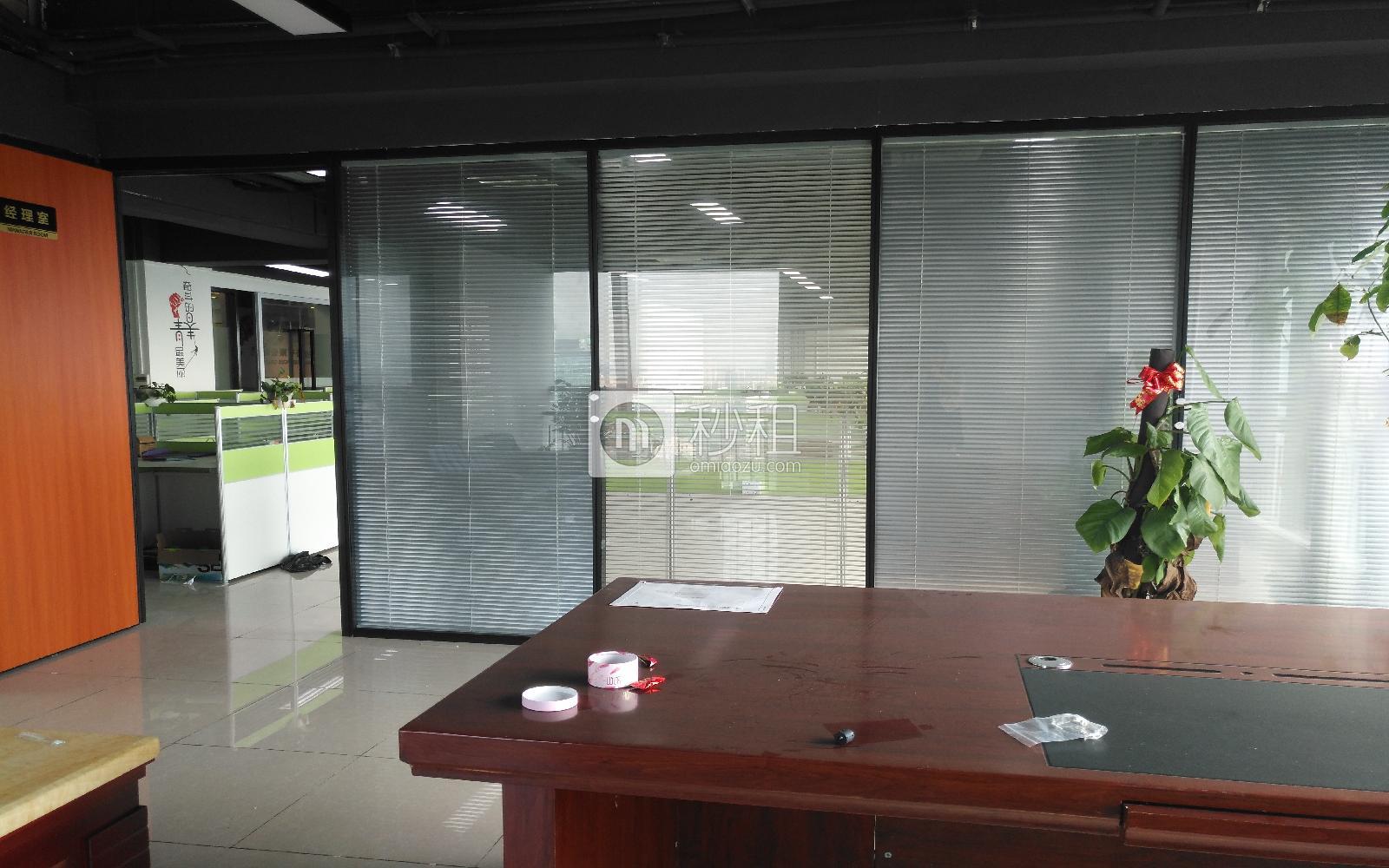 江南时代大厦写字楼出租388平米精装办公室70元/m².月