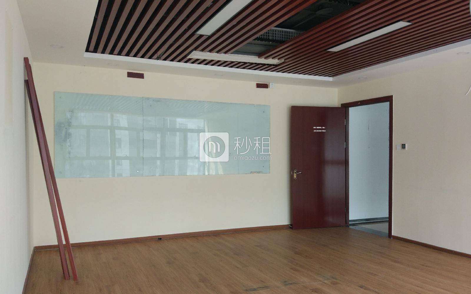 清华紫光信息港写字楼出租981平米精装办公室110元/m².月