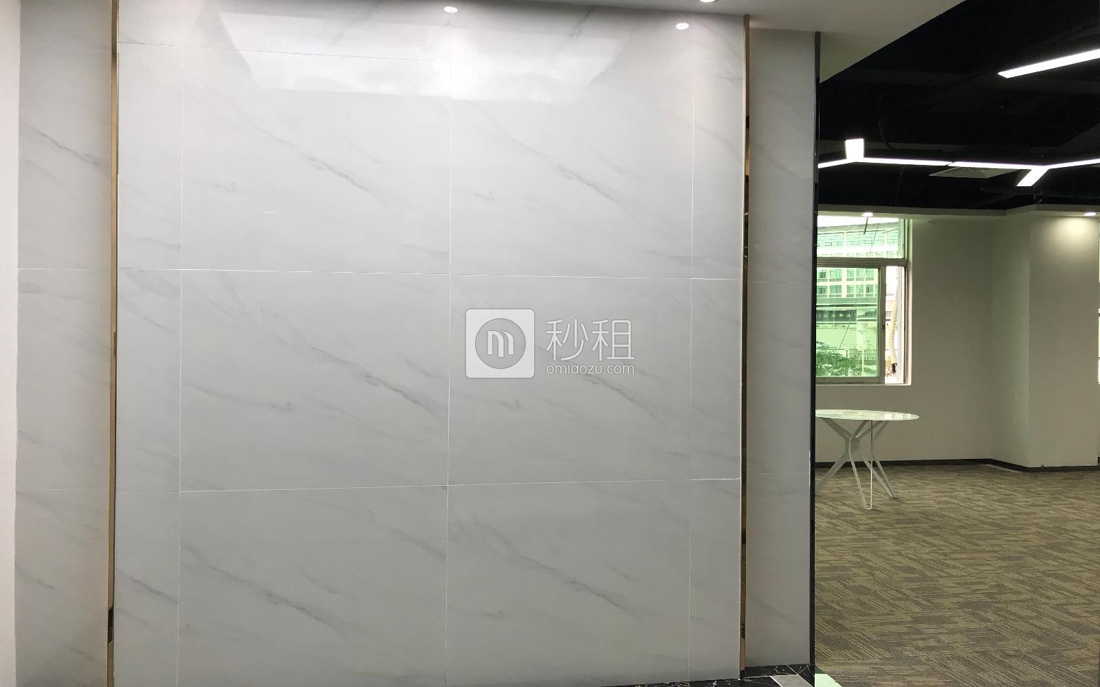 龙易.盛天龙创新谷写字楼出租136平米精装办公室56元/m².月