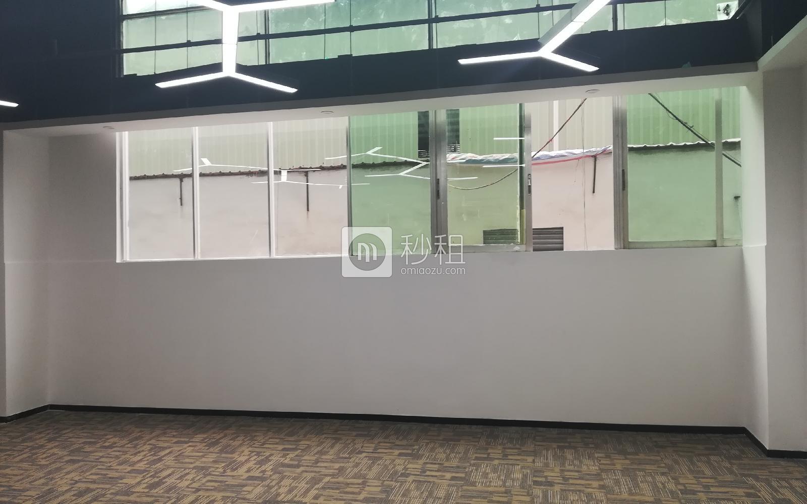 龙易.盛天龙创新谷写字楼出租186平米精装办公室85元/m².月
