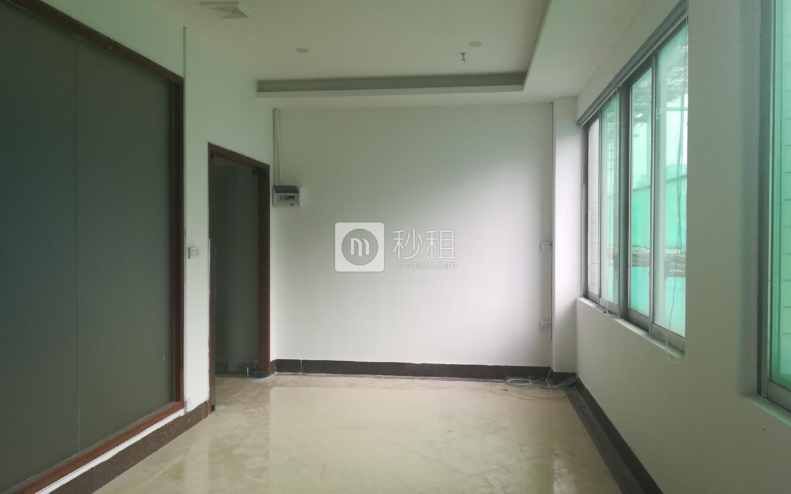 广兴源海缤国际创意园写字楼出租78平米简装办公室83元/m².月
