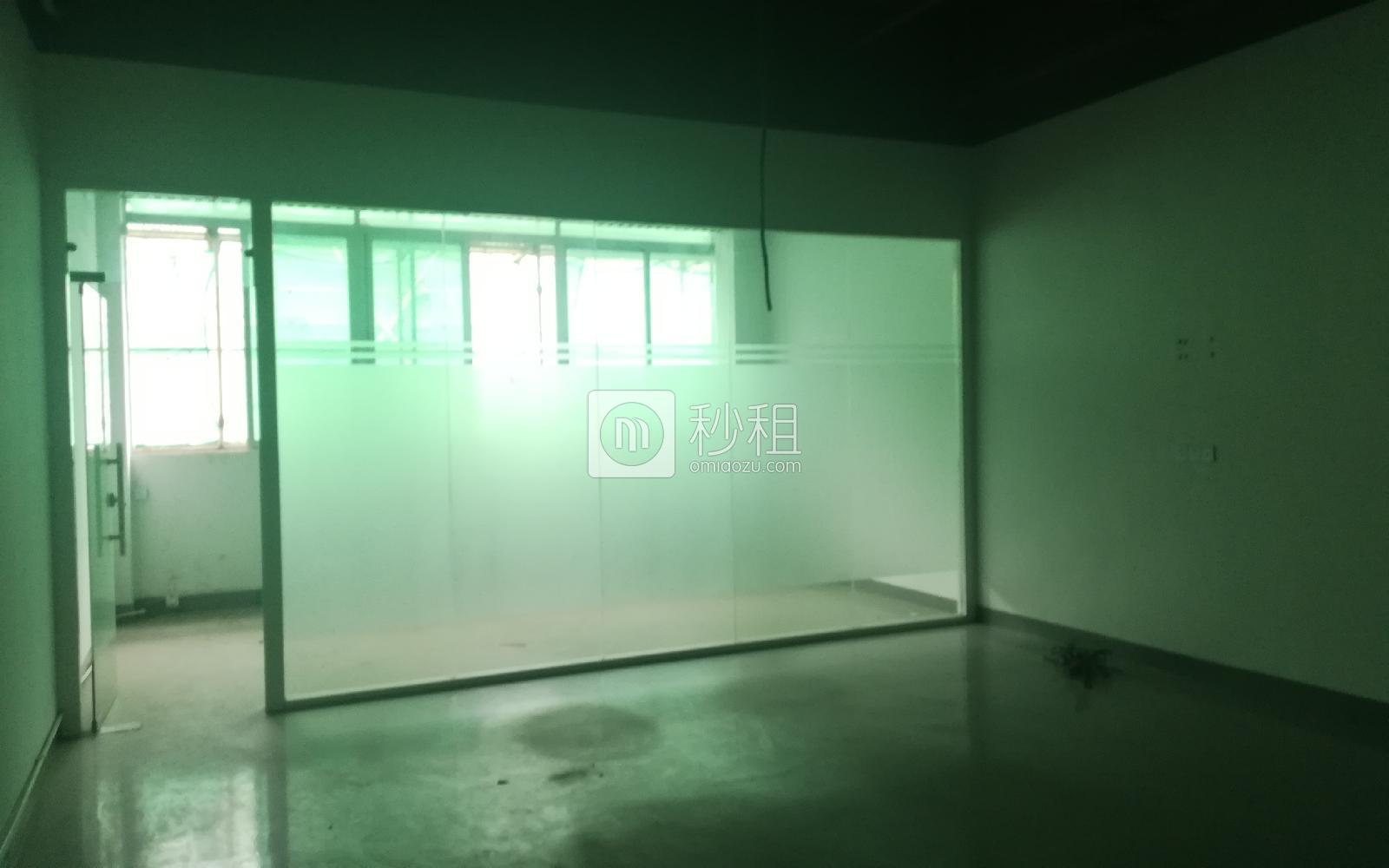 广兴源海缤国际创意园写字楼出租155平米简装办公室83元/m².月