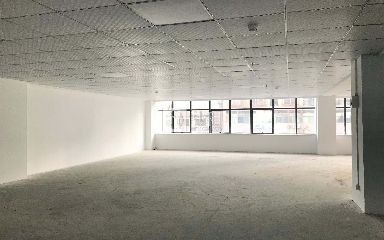 U+研发中心写字楼出租56平米简装办公室46元/m².月