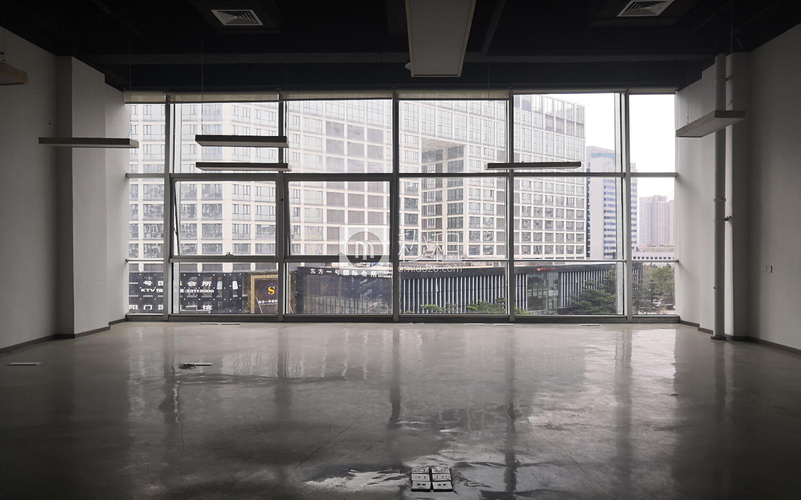 荣超英隆大厦写字楼出租246.29平米精装办公室78元/m².月