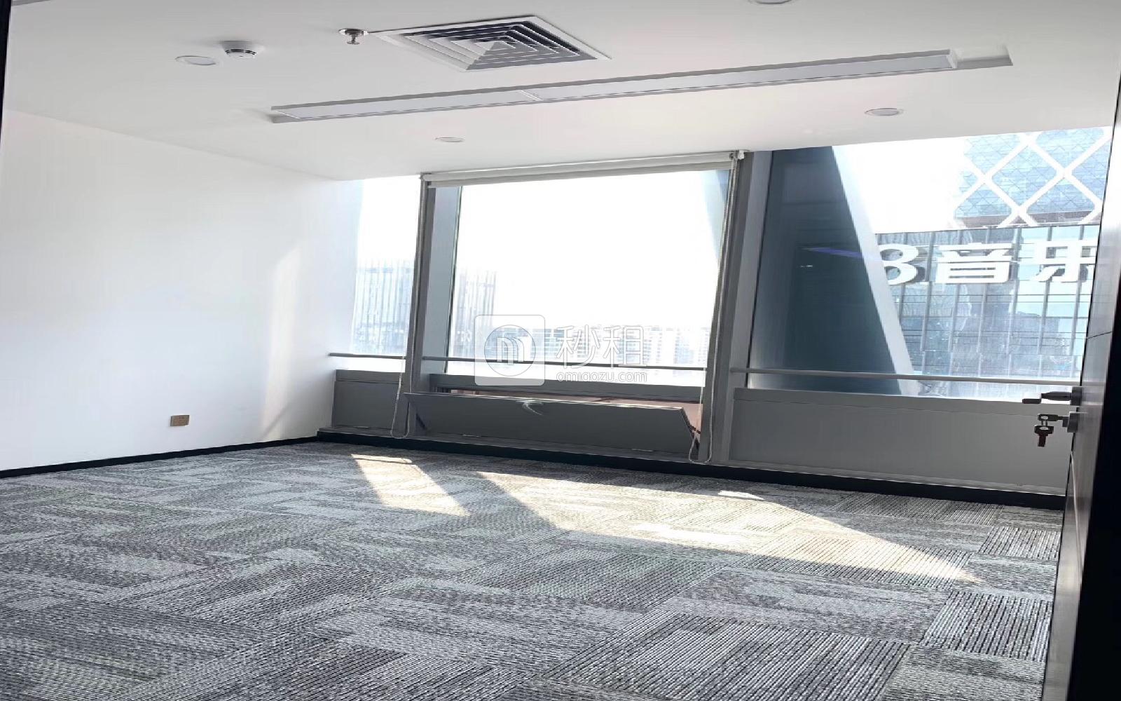 易思博软件大厦写字楼出租248平米精装办公室118元/m².月