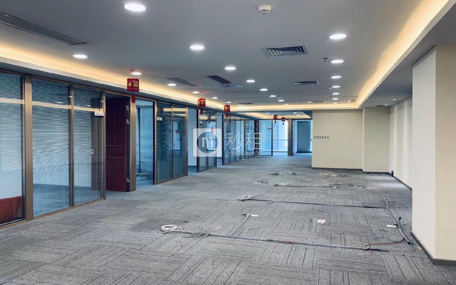 新华保险大厦写字楼出租592平米精装办公室158元/m².月