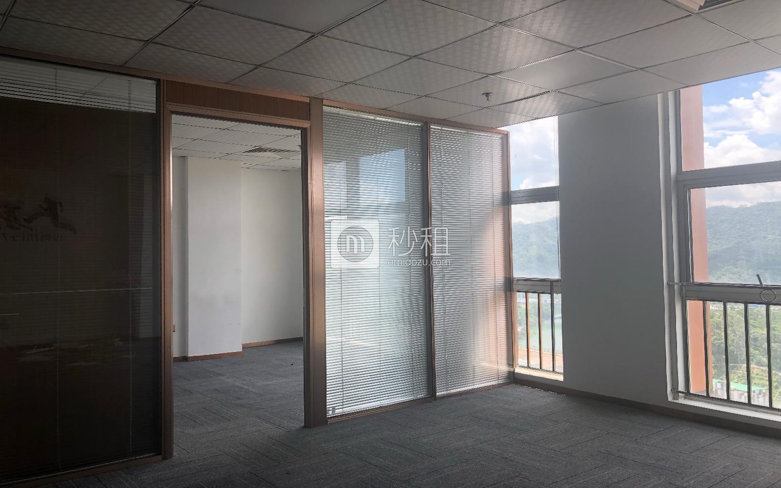 坂田国际中心写字楼出租173平米精装办公室78元/m².月