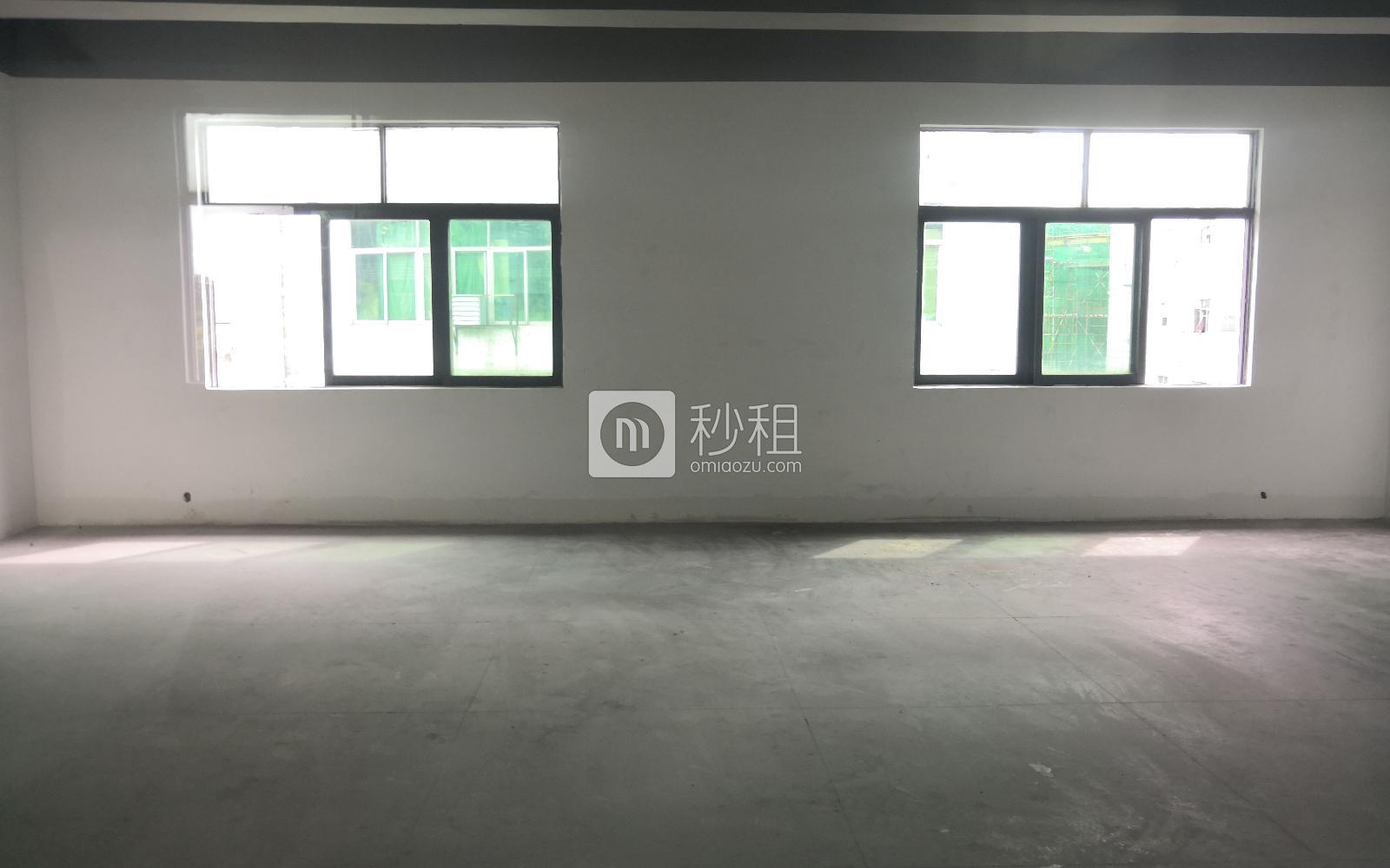 圆梦谷产业园写字楼出租142平米简装办公室43元/m².月