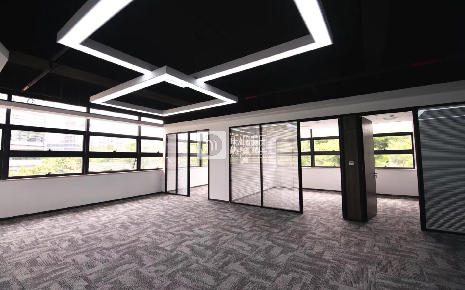TCL科学园国际E城写字楼出租325平米精装办公室69元/m².月