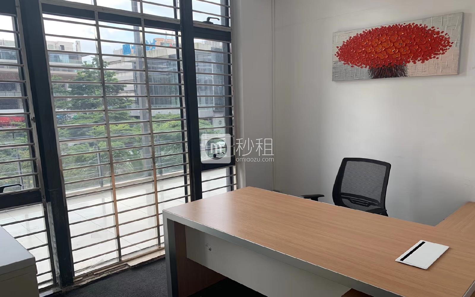 花样年·香年广场写字楼出租388平米精装办公室140元/m².月