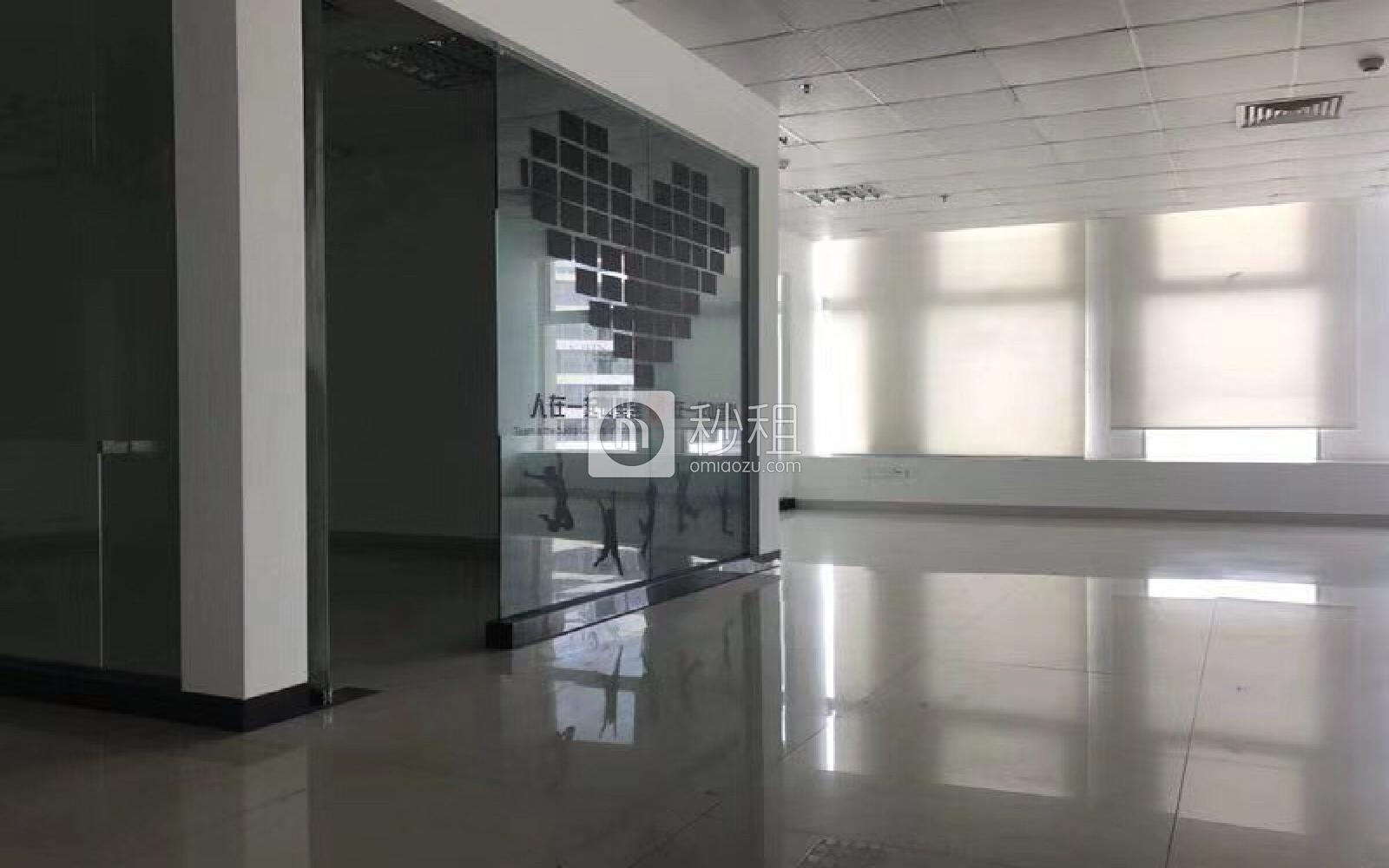 振业国际商务中心写字楼出租134.8平米豪装办公室135元/m².月