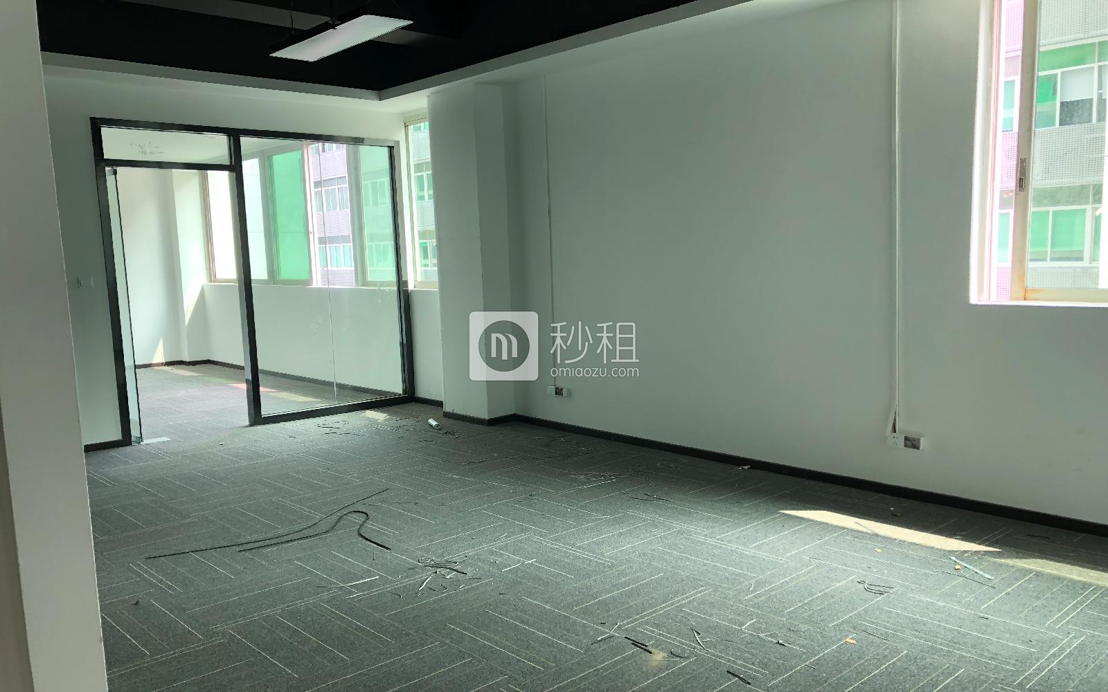 广兴源海缤国际创意园写字楼出租134平米精装办公室72元/m².月