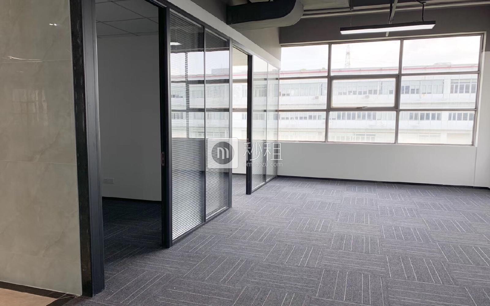 长园新材料港写字楼出租133平米精装办公室85元/m².月