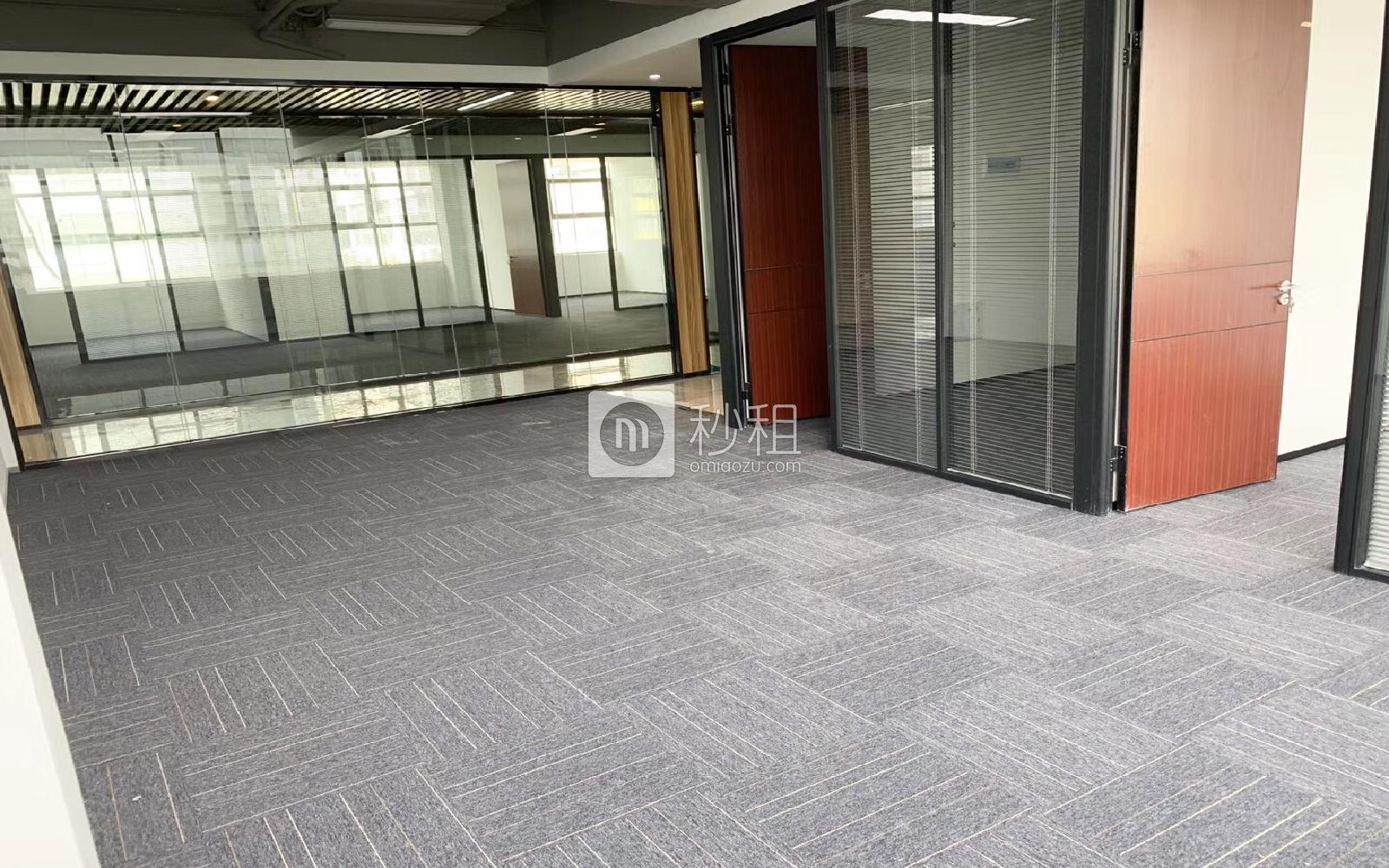 长园新材料港写字楼出租133平米精装办公室85元/m².月