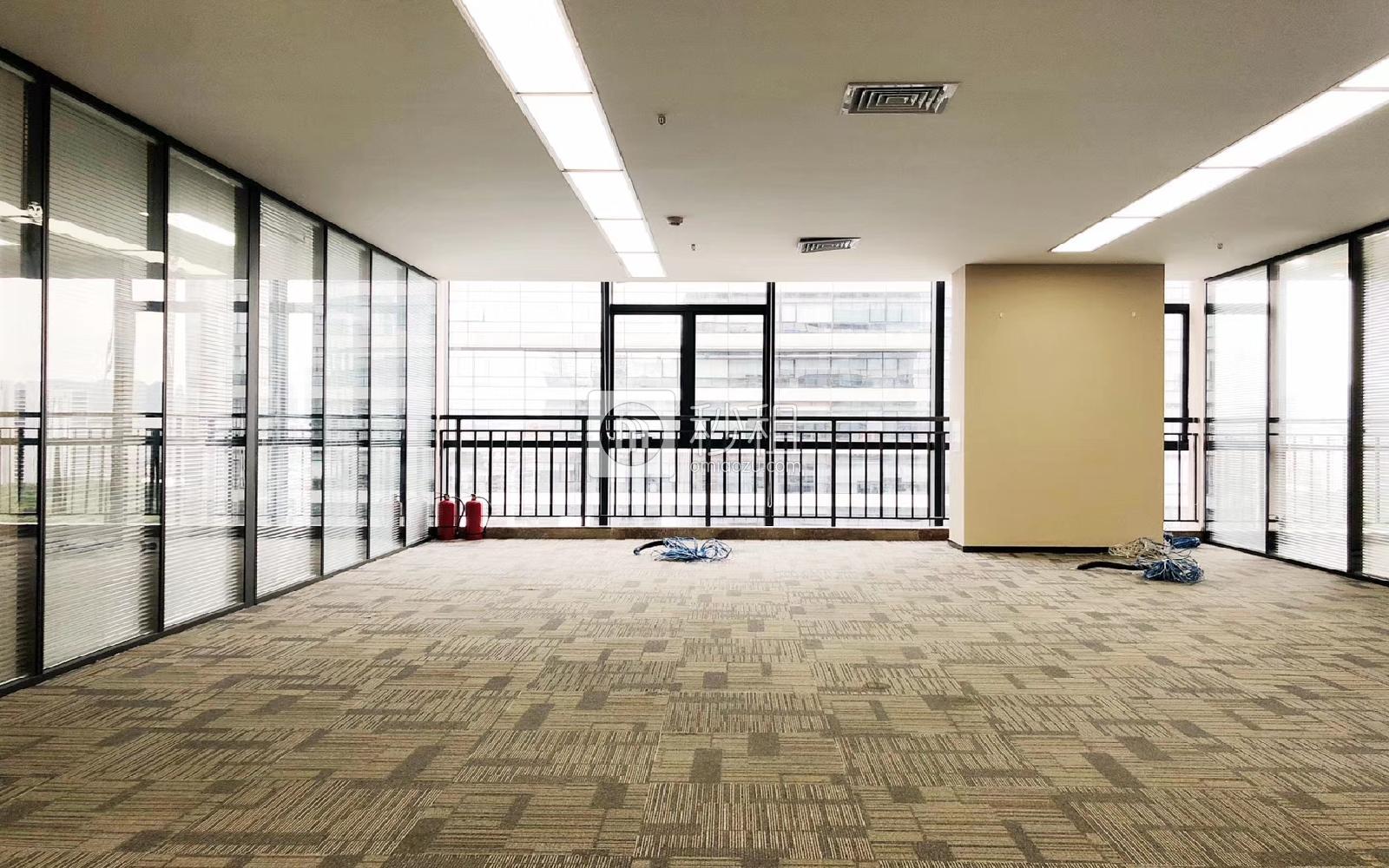 比克科技大厦写字楼出租358平米精装办公室85元/m².月