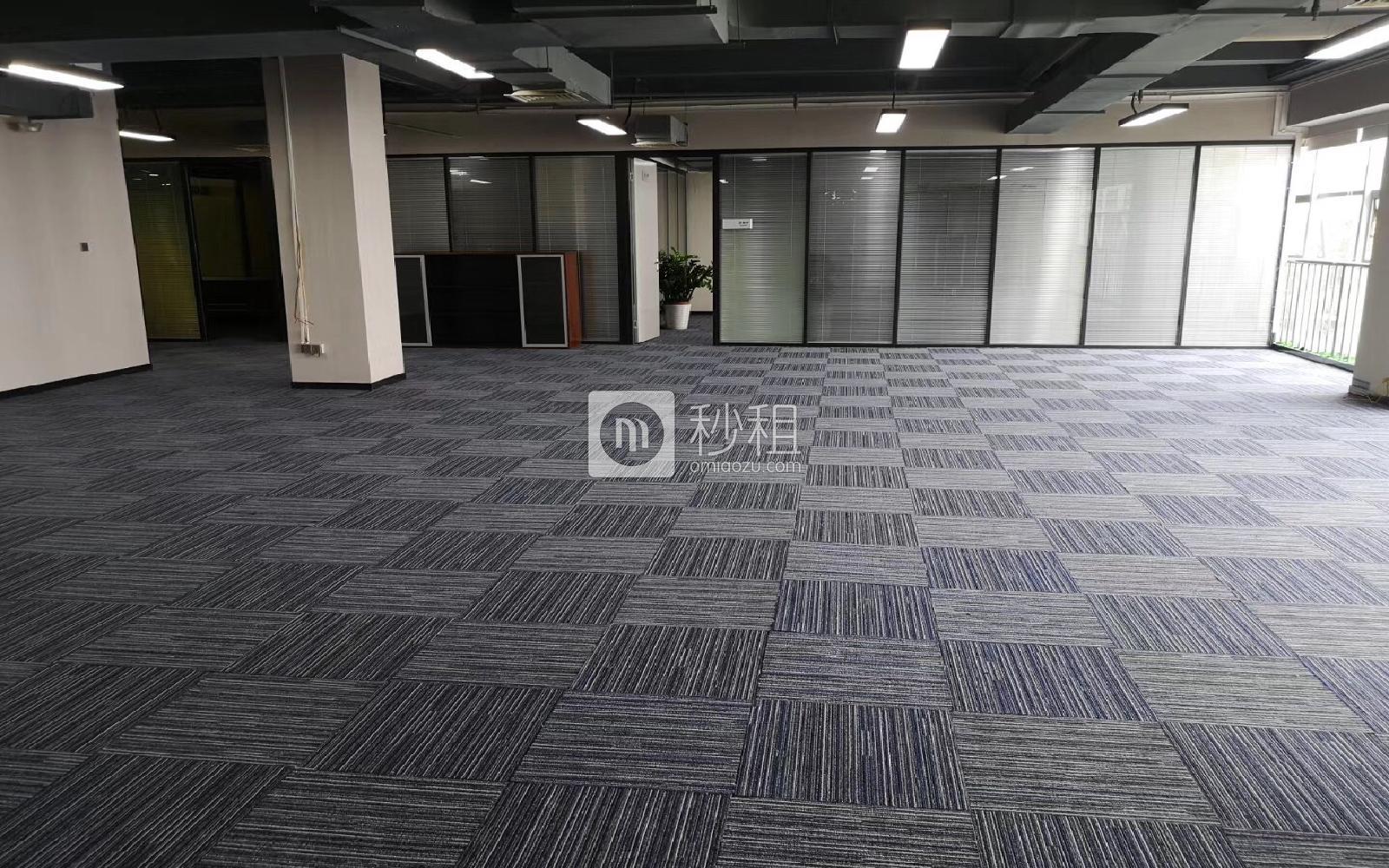 兰光科技园写字楼出租296平米精装办公室58元/m².月