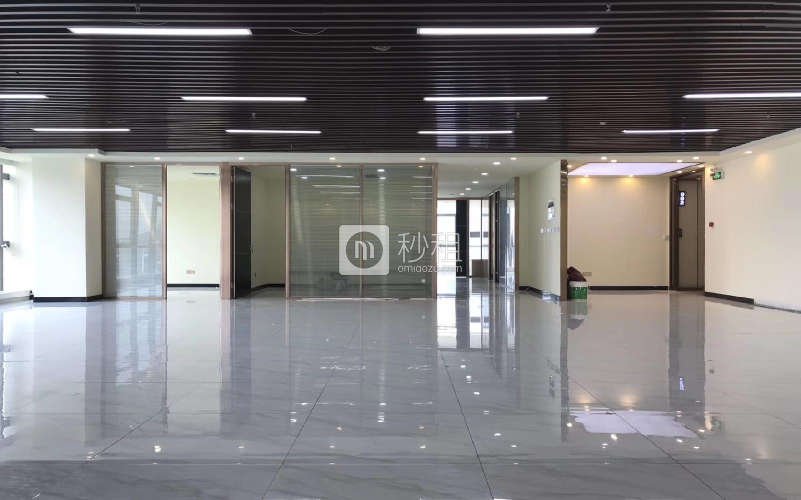 西北工业大学三航科技大厦写字楼出租735平米精装办公室68元/m².月