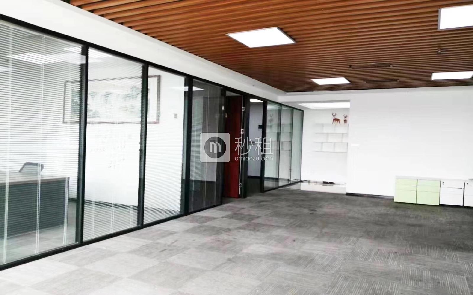 田厦国际中心写字楼出租252平米精装办公室135元/m².月