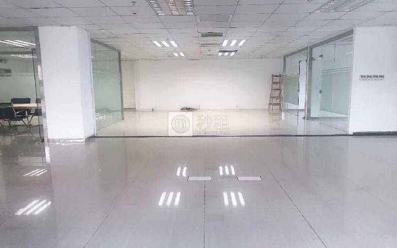 兰光科技园写字楼出租608平米精装办公室55元/m².月