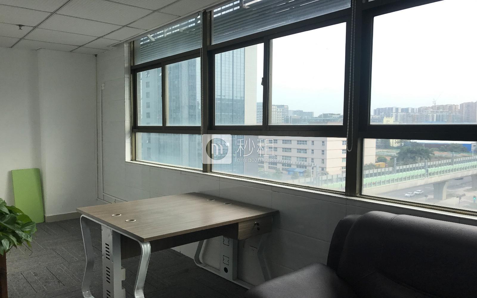 鸿华中心写字楼出租259平米精装办公室58元/m².月