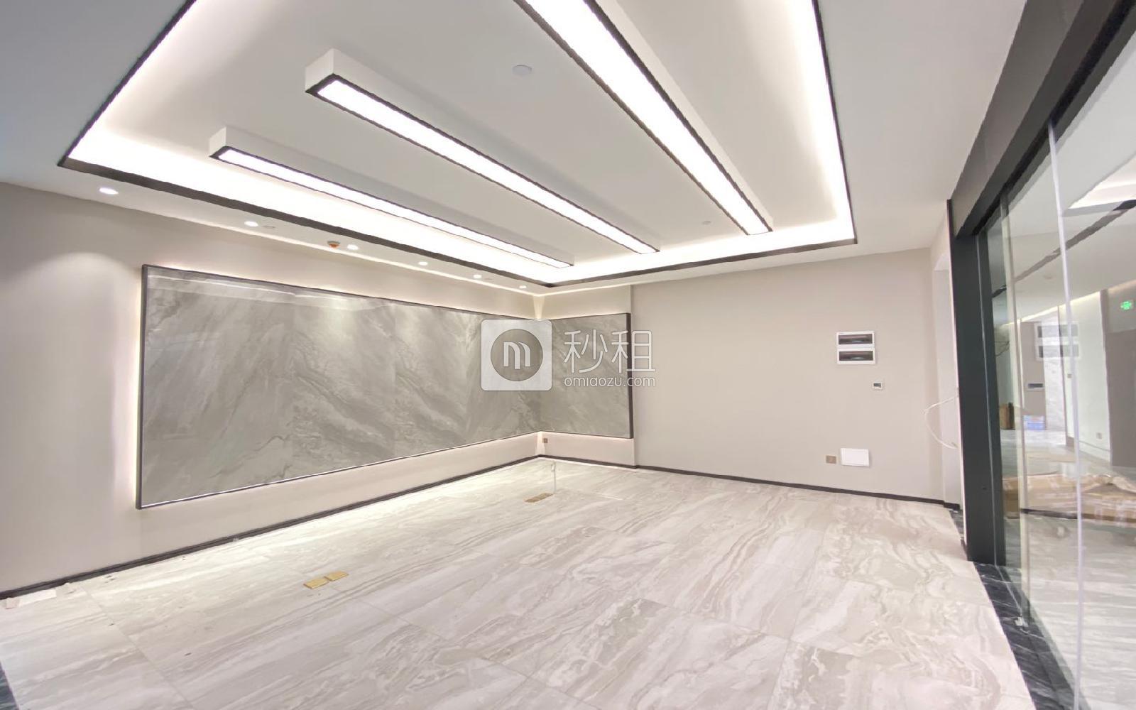 前海HOP国际写字楼出租675平米简装办公室150元/m².月