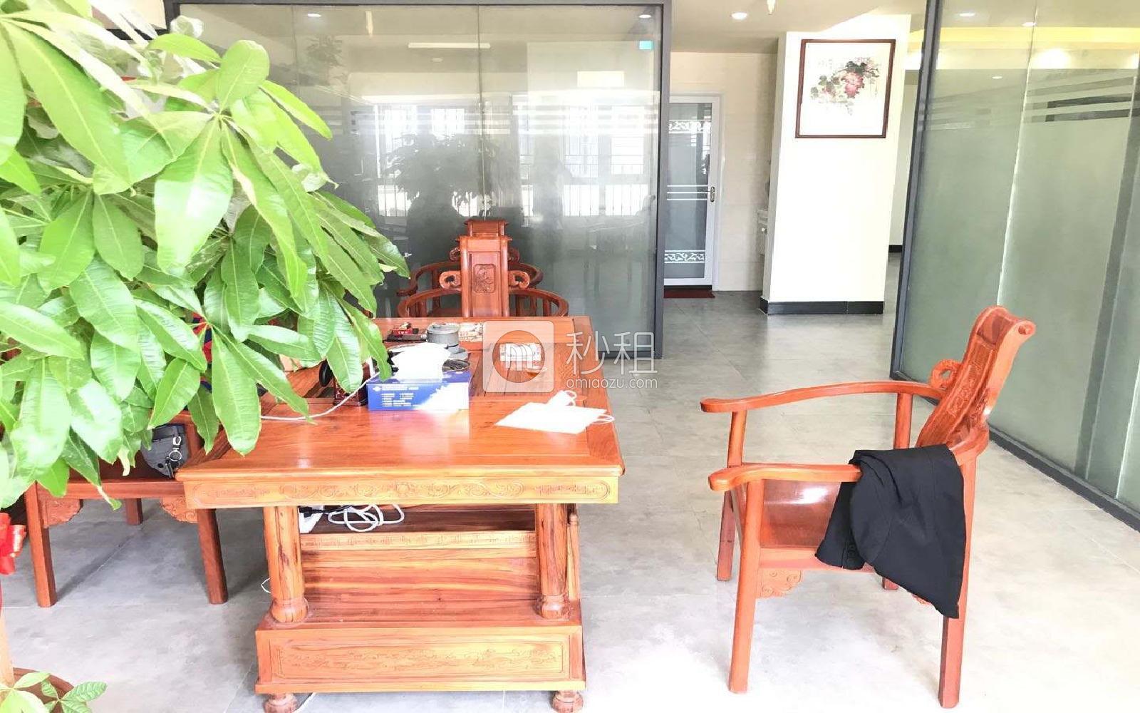 珠江广场写字楼出租166平米简装办公室50元/m².月