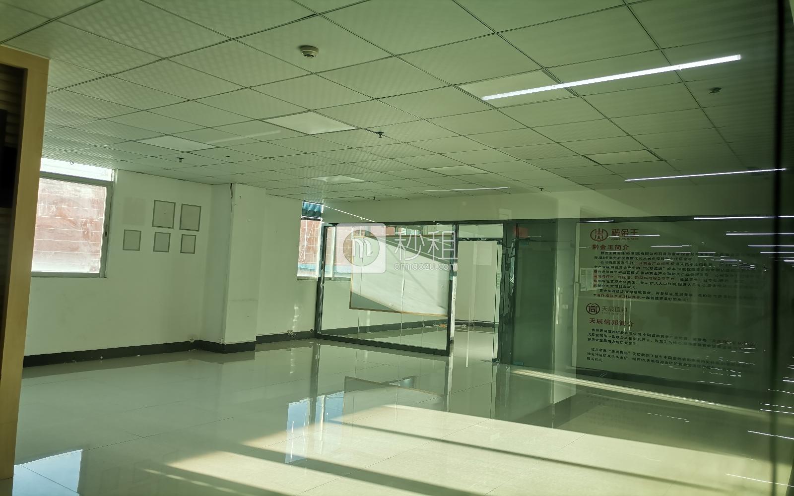 LI商务中心写字楼出租169平米精装办公室35元/m².月