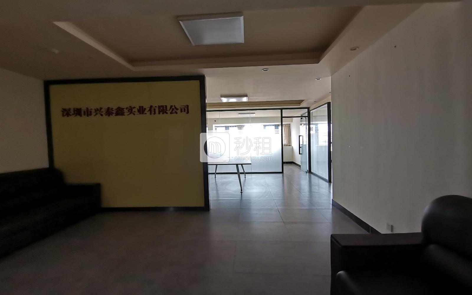 珠江广场写字楼出租166平米精装办公室50元/m².月
