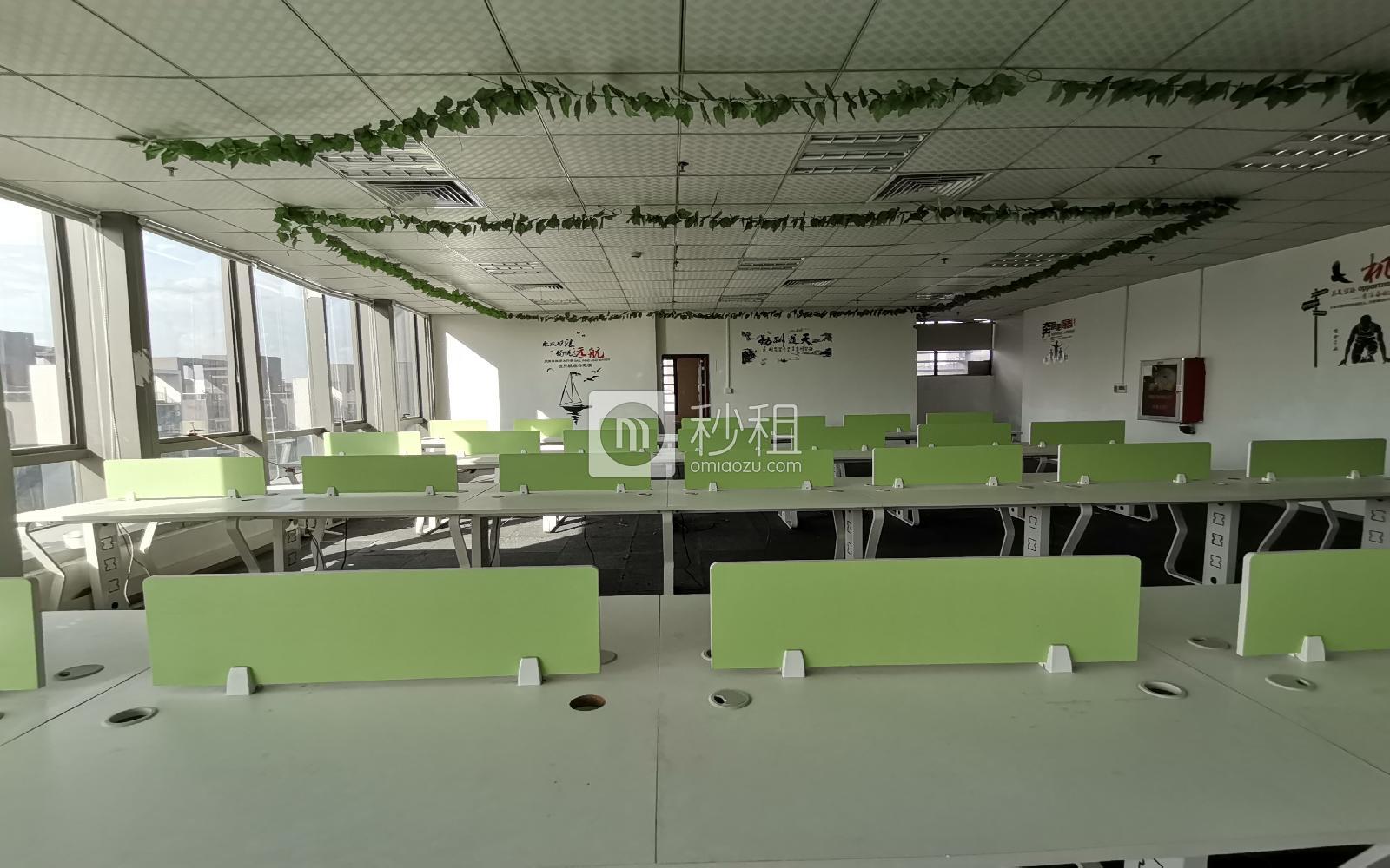 满京华盈丰中心写字楼出租320平米精装办公室86元/m².月