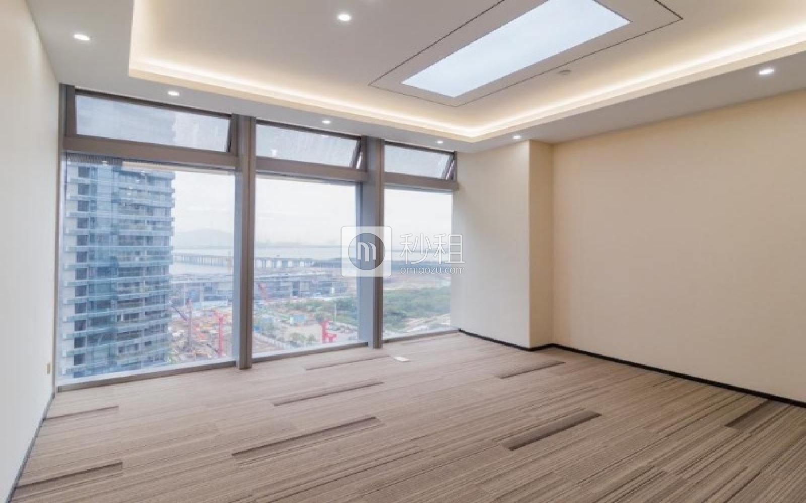 易尚中心写字楼出租505平米豪装办公室130元/m².月