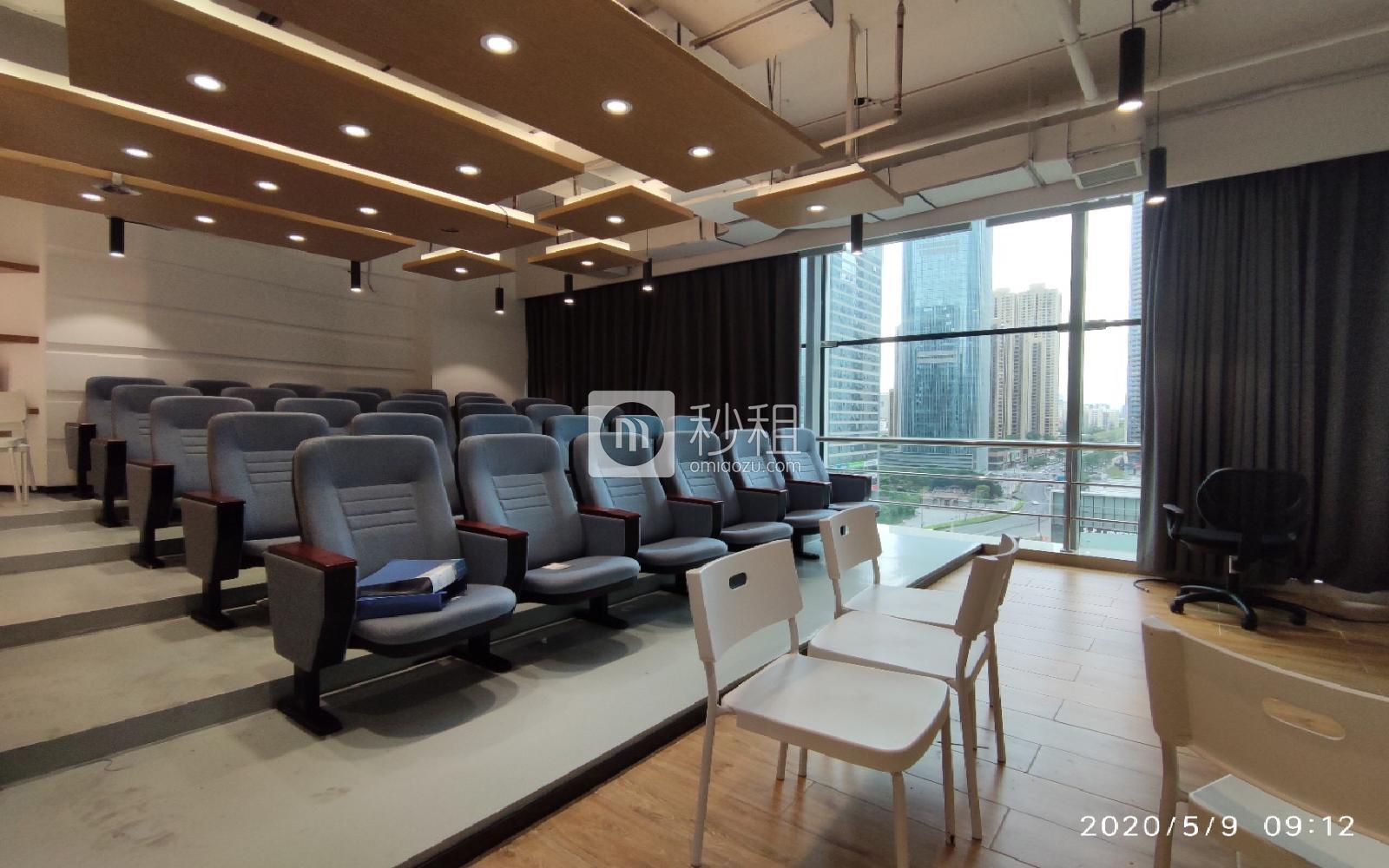 西海明珠大厦写字楼出租290平米豪装办公室25800元/间.月