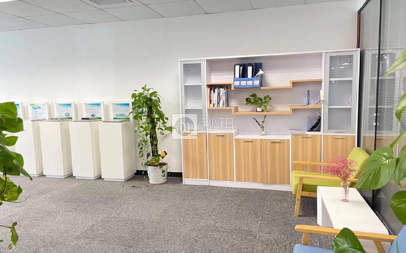 软件产业基地写字楼出租91.8平米精装办公室109元/m².月