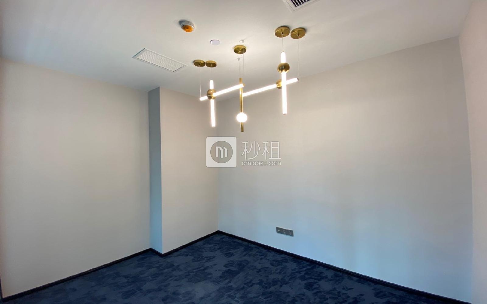 前海HOP国际写字楼出租323平米精装办公室168元/m².月