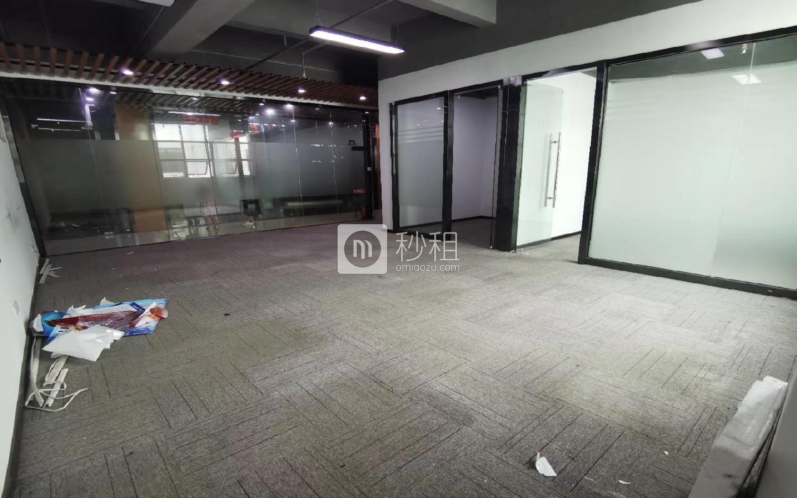 云谷创新产业园（二期）写字楼出租180平米简装办公室70元/m².月