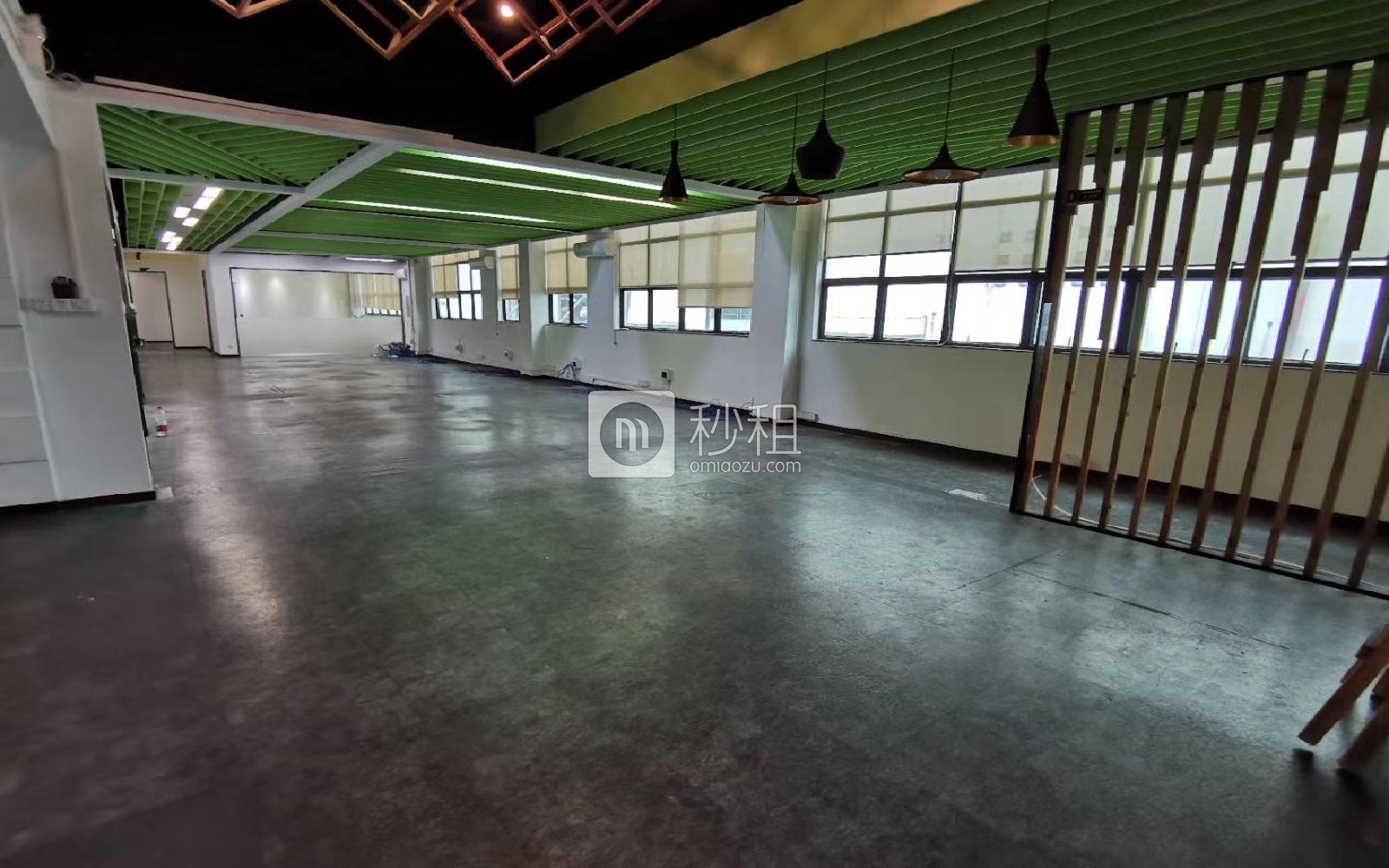 云谷创新产业园（二期）写字楼出租520平米简装办公室68元/m².月