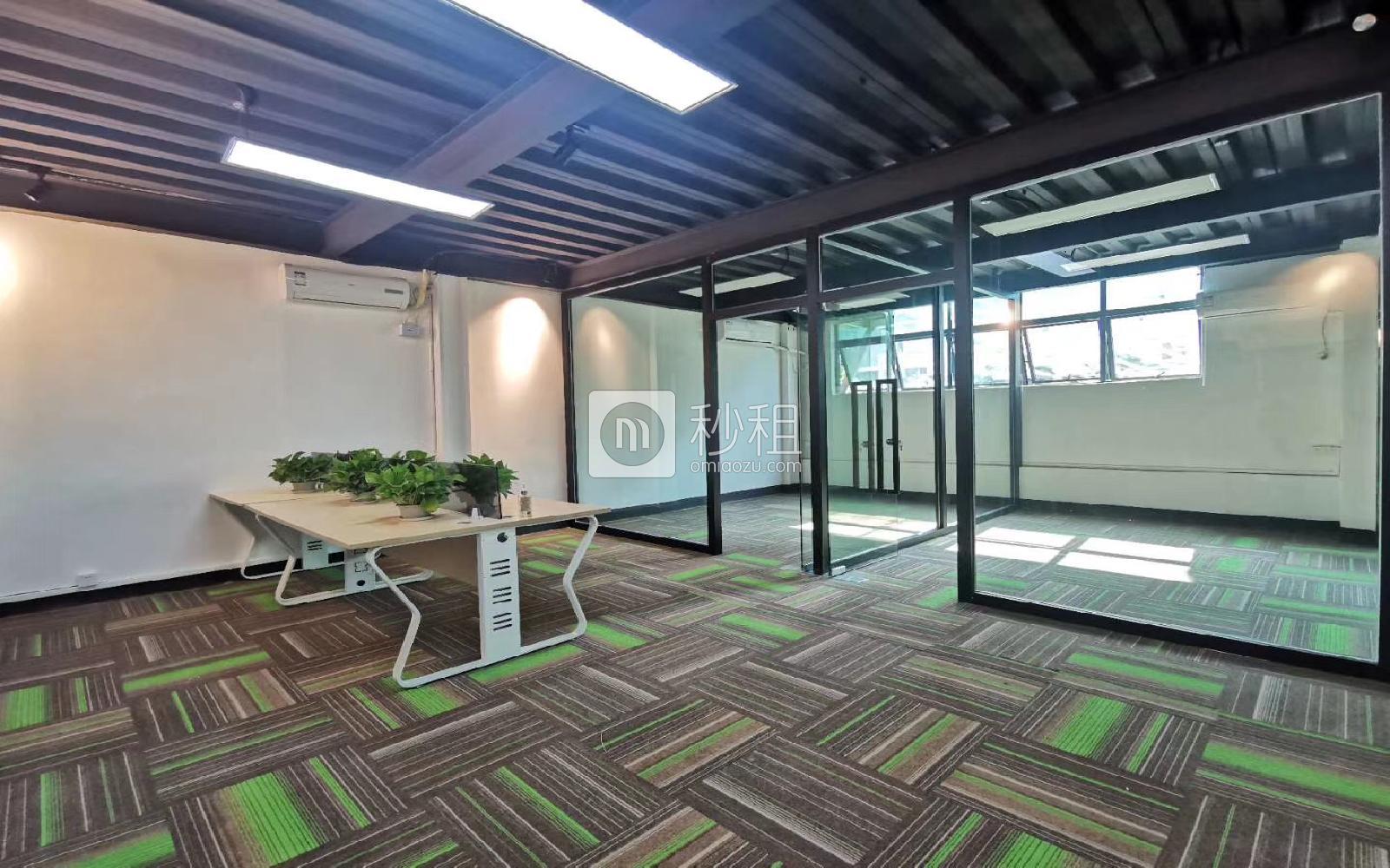 南山云谷创新产业园（二期）写字楼出租100平米精装办公室65元/m².月