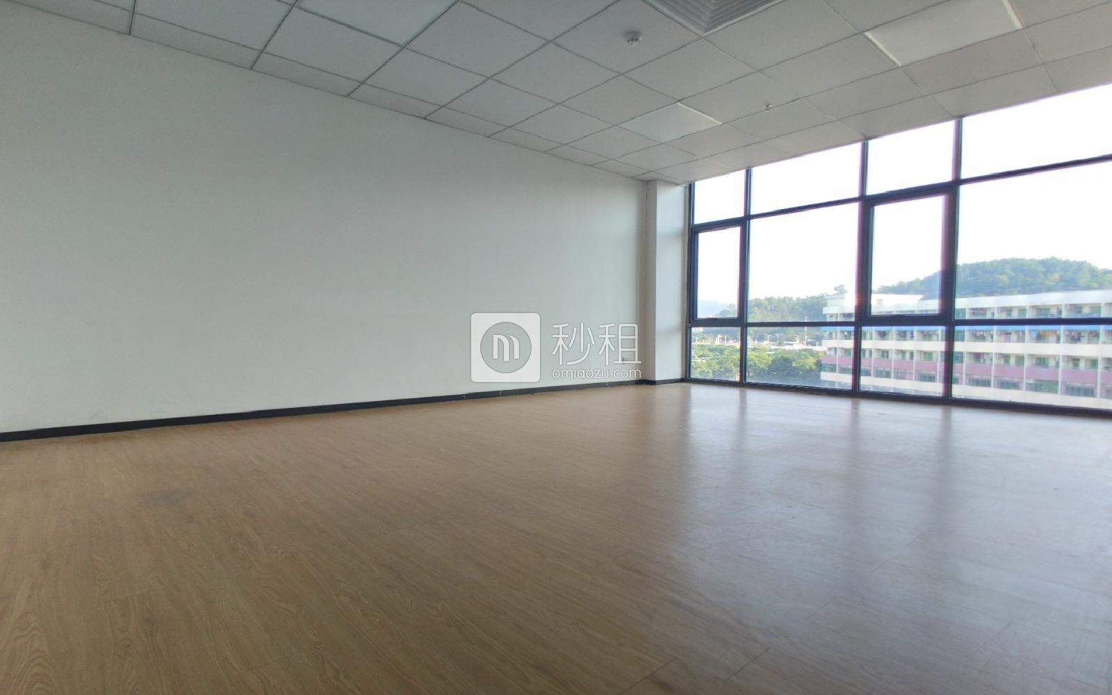 集创码头智美空间写字楼出租452平米精装办公室43元/m².月