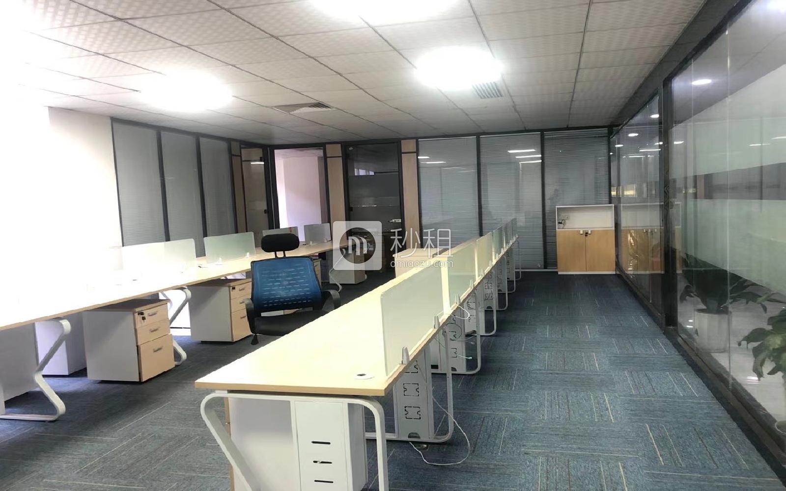 南山软件园写字楼出租320平米精装办公室55元/m².月