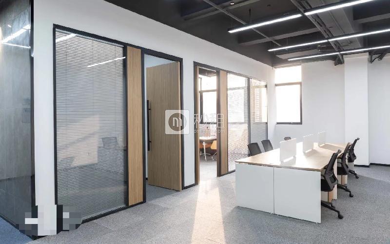 星港同创汇写字楼出租151平米豪装办公室48元/m².月