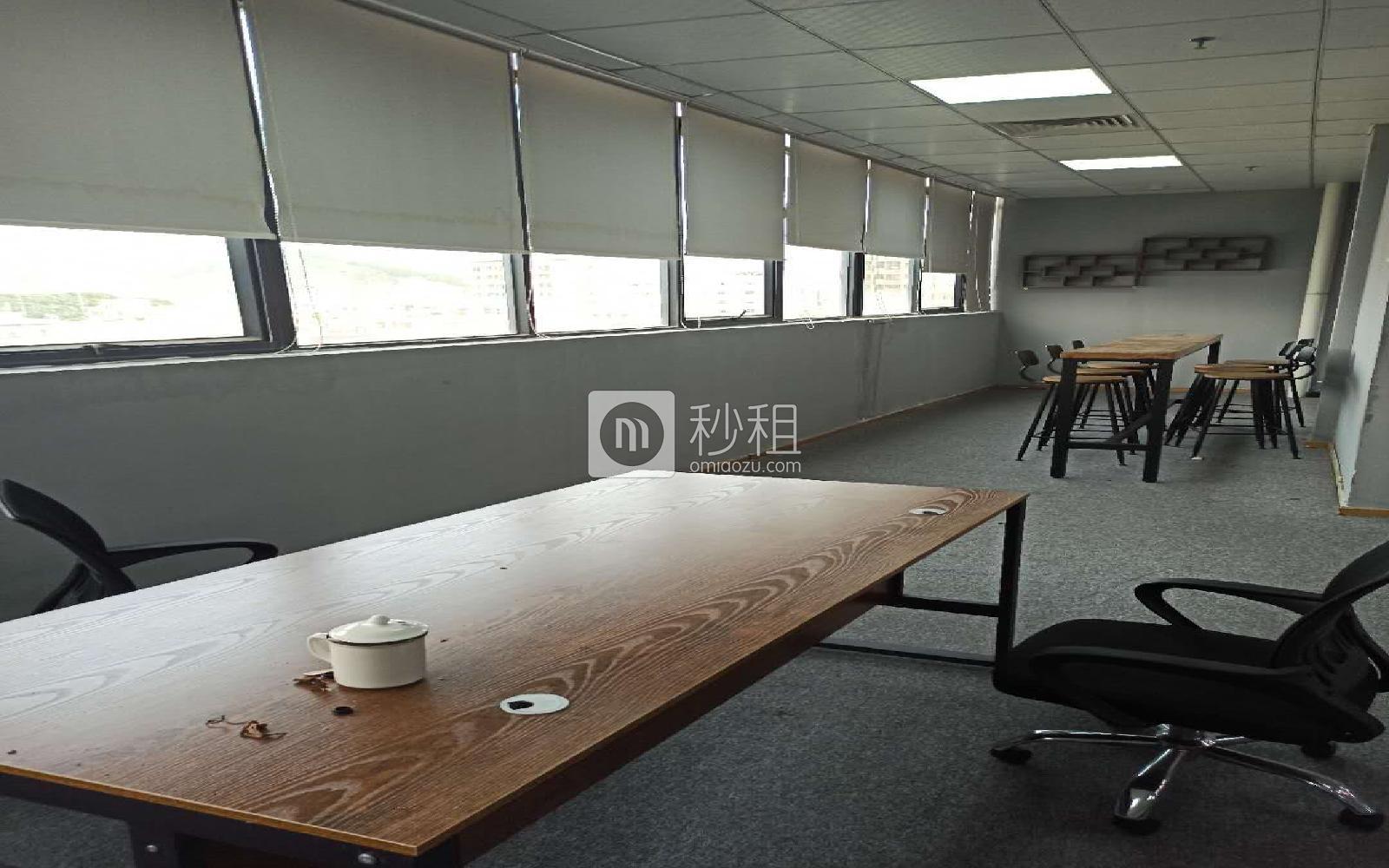 深圳西部硅谷写字楼出租213平米精装办公室60元/m².月