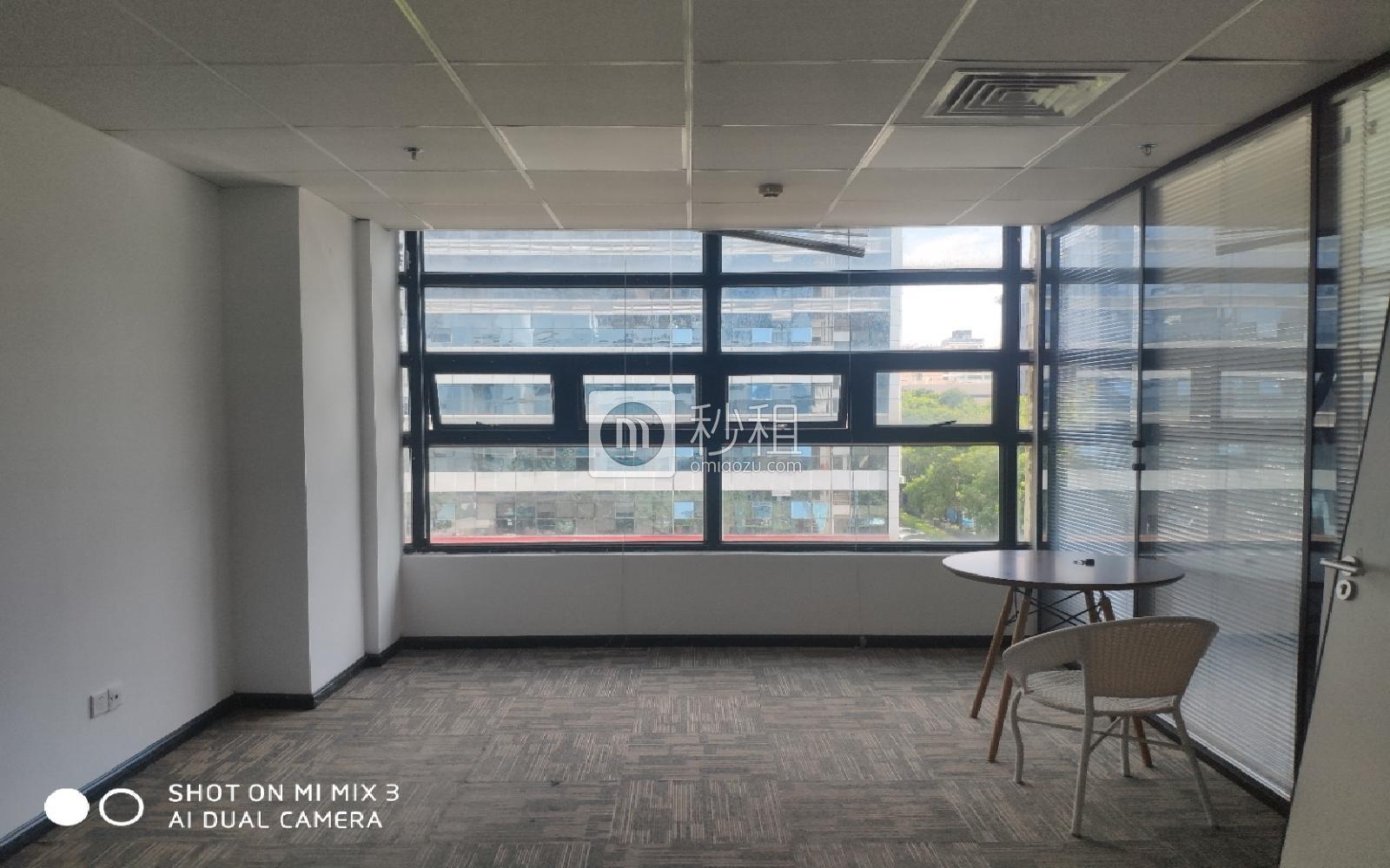 深圳软件园T3写字楼出租797平米精装办公室75元/m².月