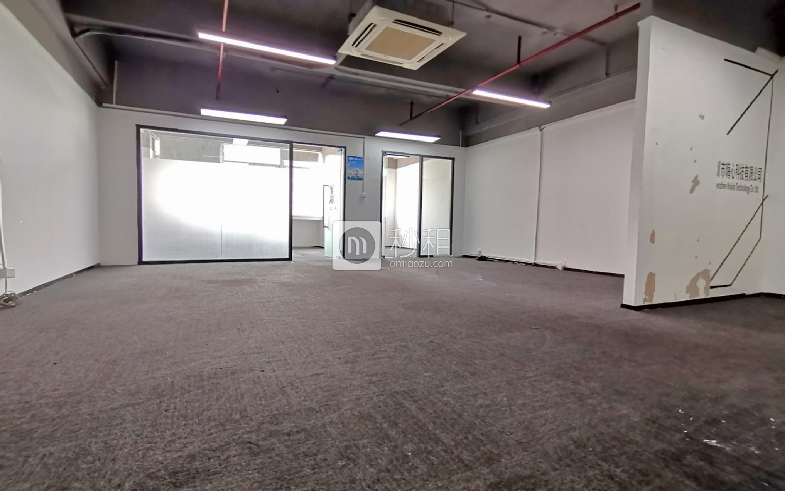 马家龙工业区写字楼出租135平米精装办公室55元/m².月