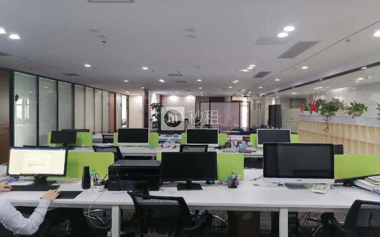 深圳湾科技生态园（三期）写字楼出租1110平米精装办公室68元/m².月