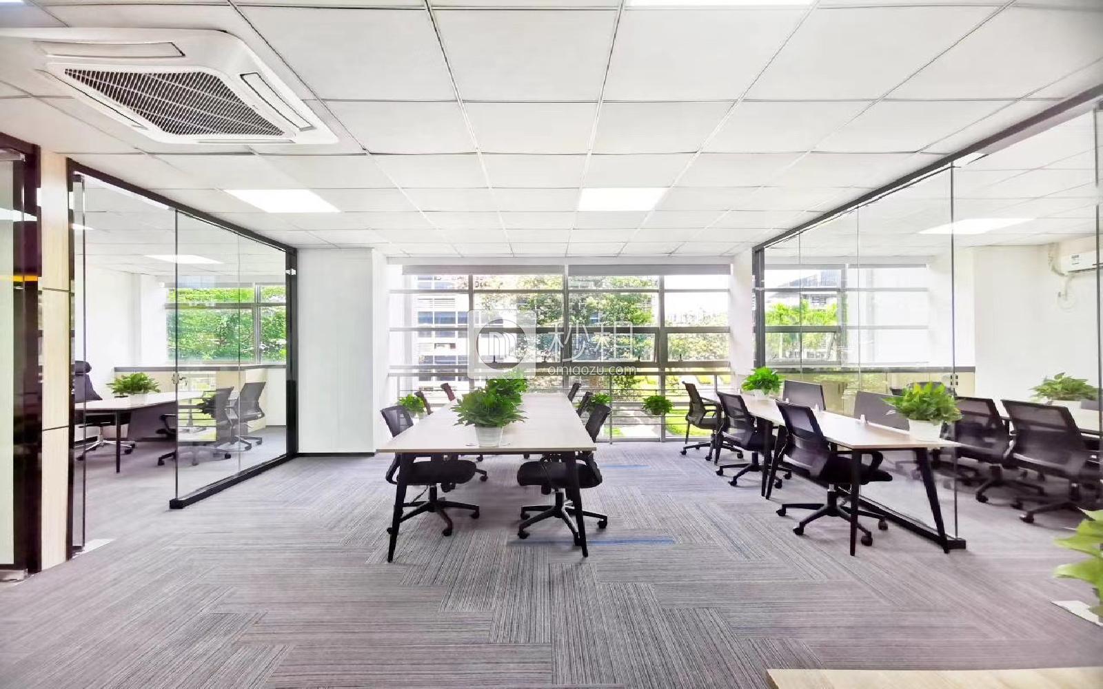 南山软件园写字楼出租182平米精装办公室68元/m².月
