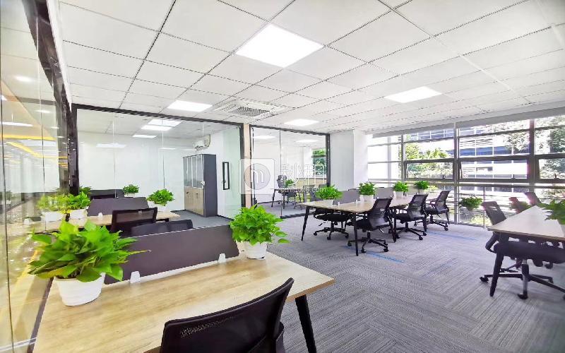 南山软件园写字楼出租182平米精装办公室68元/m².月