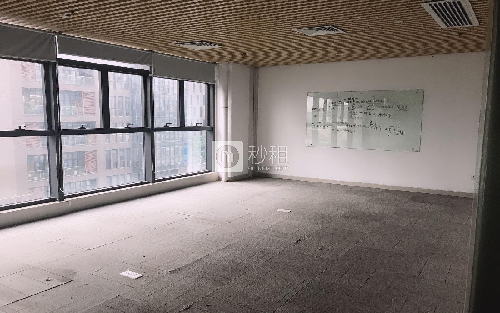 清华紫光信息港写字楼出租450平米精装办公室110元/m².月