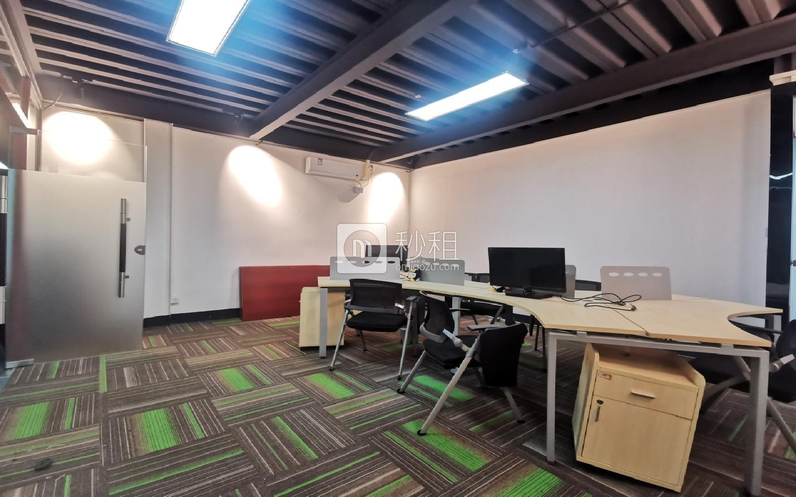 南山云谷创新产业园（二期）写字楼出租61平米精装办公室69元/m².月