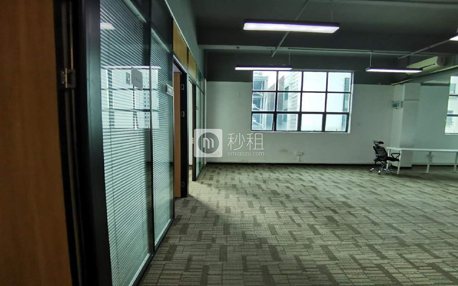 南山云谷创新产业园（二期）写字楼出租298平米精装办公室65元/m².月