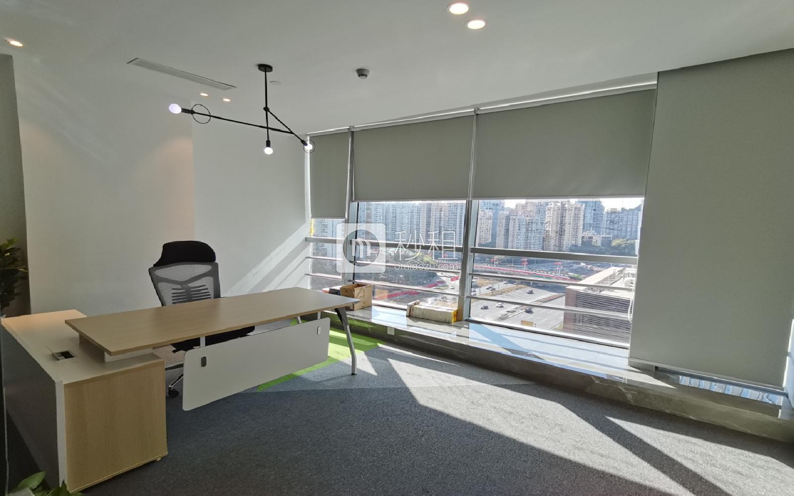 赛西科技大厦写字楼出租308平米精装办公室85元/m².月
